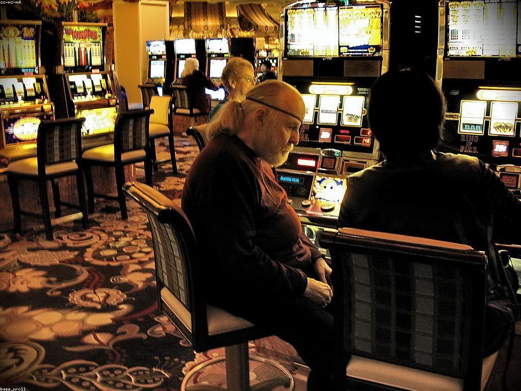 ការប្រកួតស្លុត៖ ការស្វែងយល់ពីល្បែងនិងយុទ្ធសាស្ត្រនៅក្នុងពិភពស្លុត